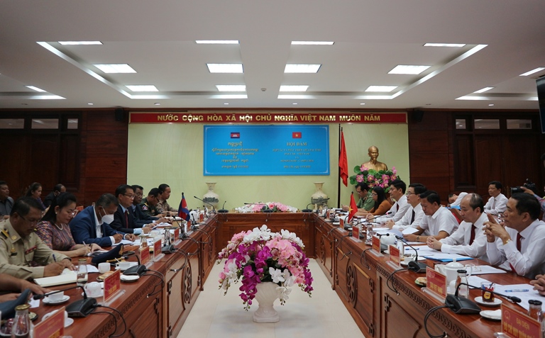 Hội đàm giữa tỉnh Mondulkiri - Campuchia và tỉnh Đắk Lắk - Việt Nam